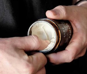 Pomade Untuk Orang Dewasa