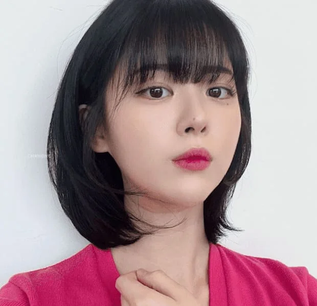 Short Messy Hairstyle for Korean Women