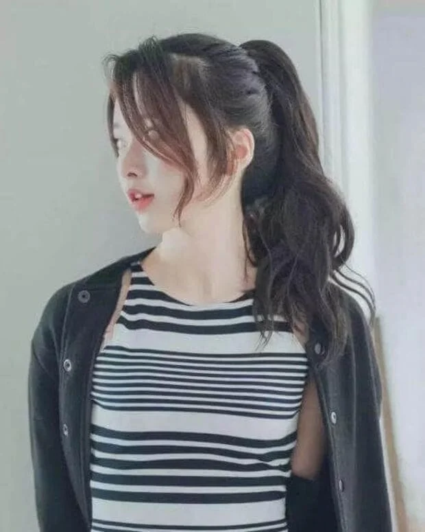 Side Bangs with Ponytail korean